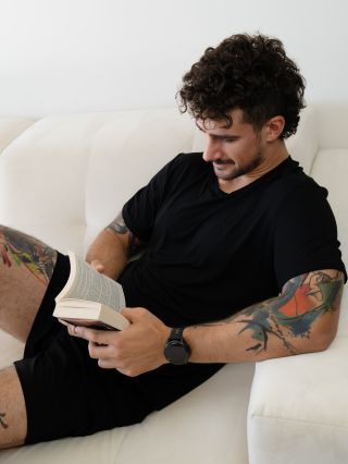 Konečně se dočkali i muži 🖤 Prémiový komfort v každém detailu. Swipe ➡️ a objevte všechny dostupné barvy 🤎 Objednat můžete...